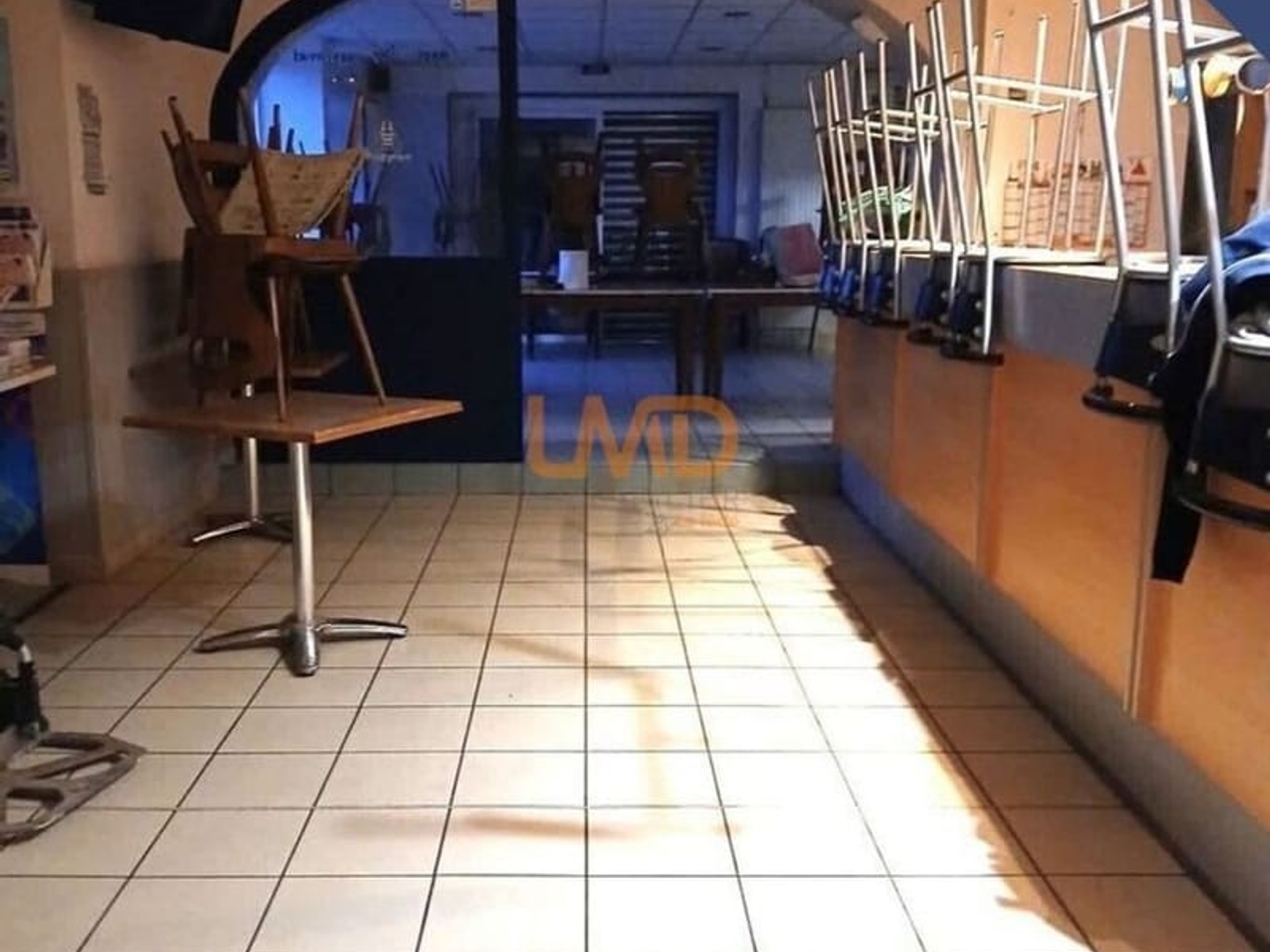Magasin à vendre - 12 pièces - 250m2 - Firmi (12300)