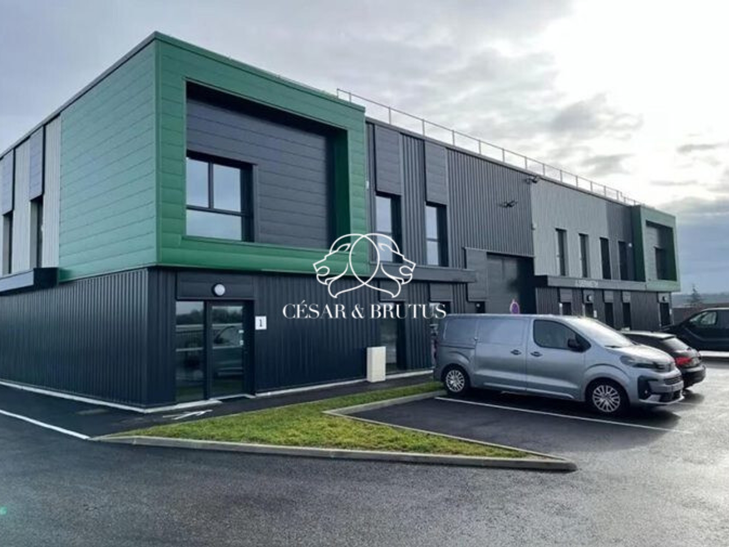 Locaux à vendre - 222m2 - Janneyrias (38280)