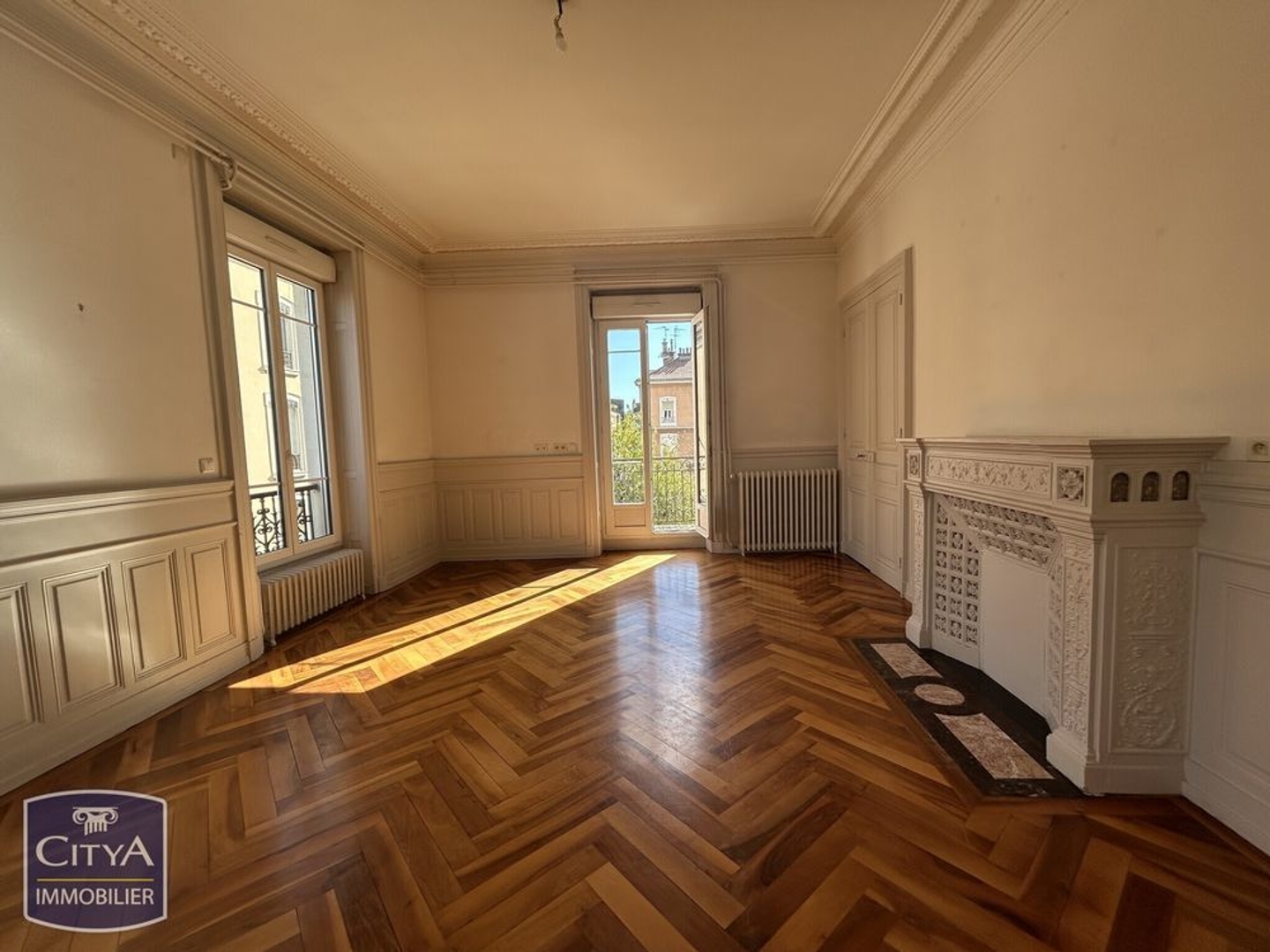 Appartement à vendre - 6 pièces - 189m2 - Grenoble (38000)