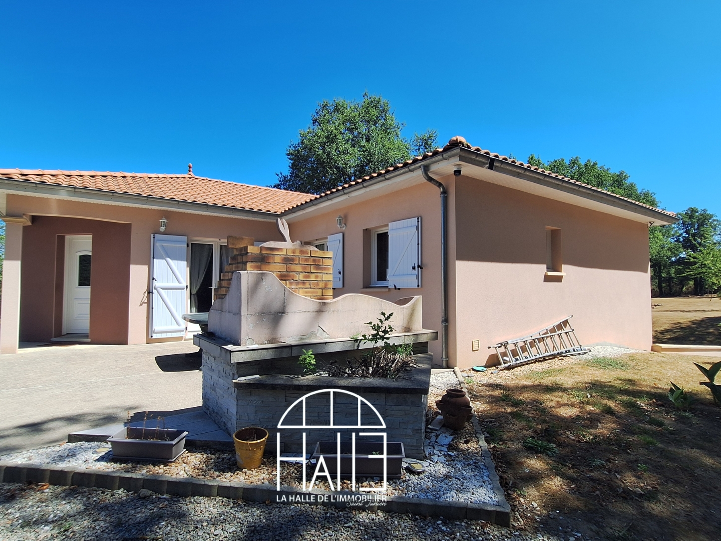 Maison à vendre - 5 pièces - 127m2 - Chassenon (16150)