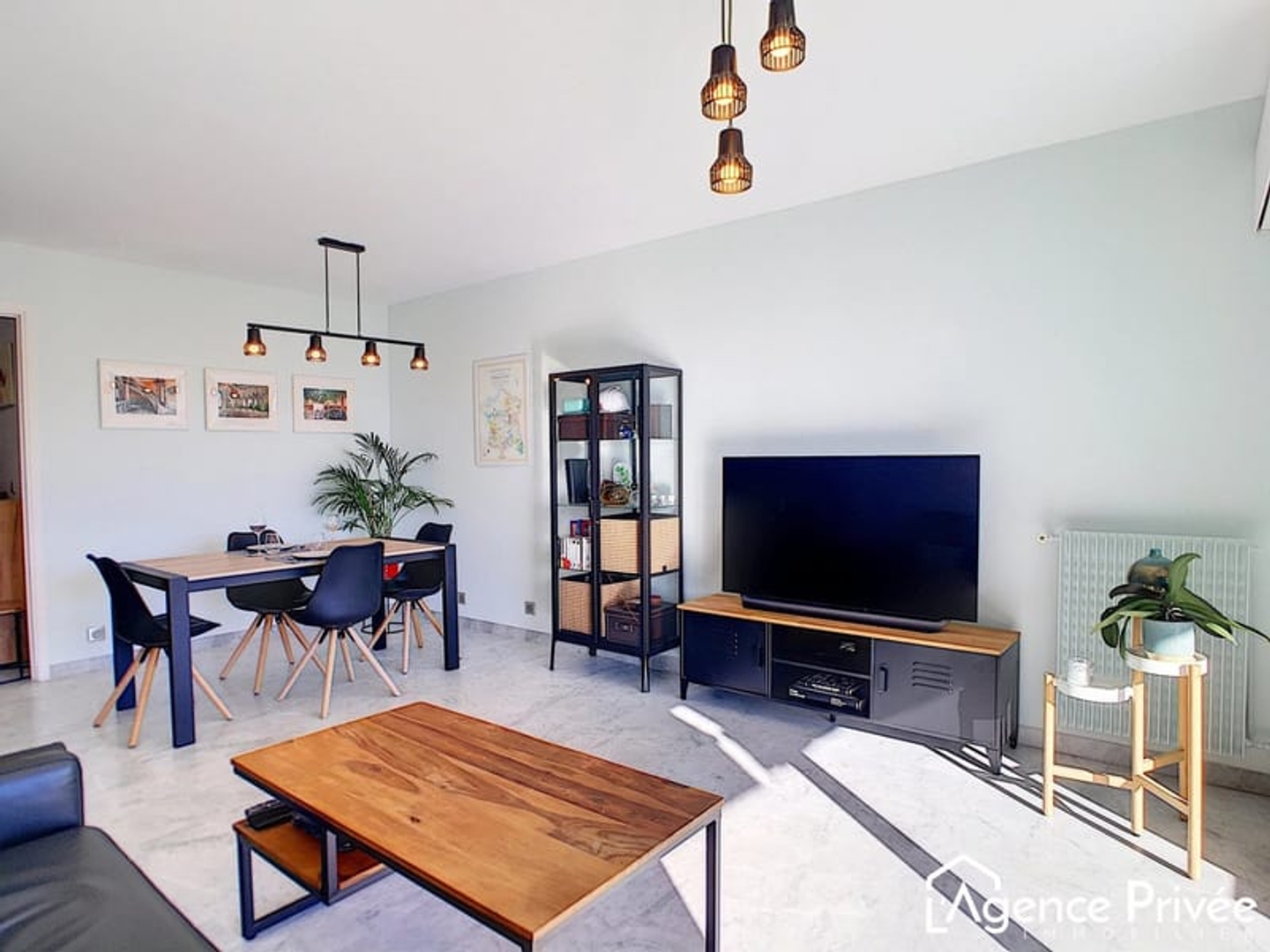 Appartement à vendre - 2 pièces - 57m2 - Cagnes-Sur-Mer (06800)