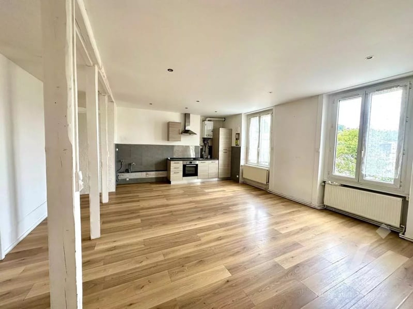 Lot de 2 appartements T4 - Faibles charges - Fort potentiel - FIRMINY