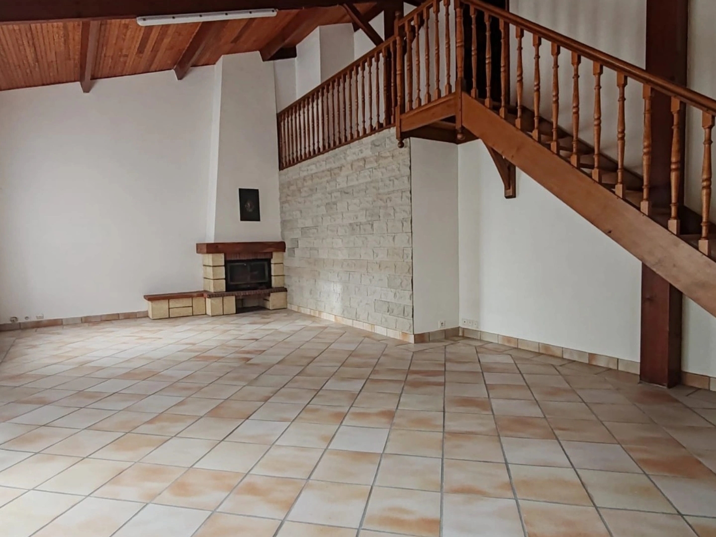Maison à vendre - 10 pièces - 230m2 - La Bruffière (85530)