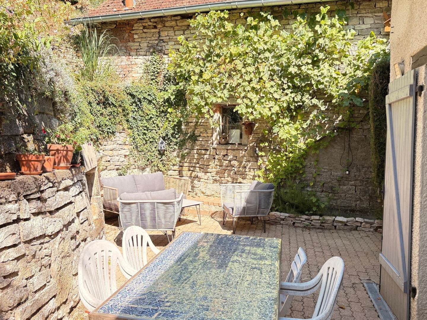 Maison à vendre - 9 pièces - 224m2 - Rioz (70190)