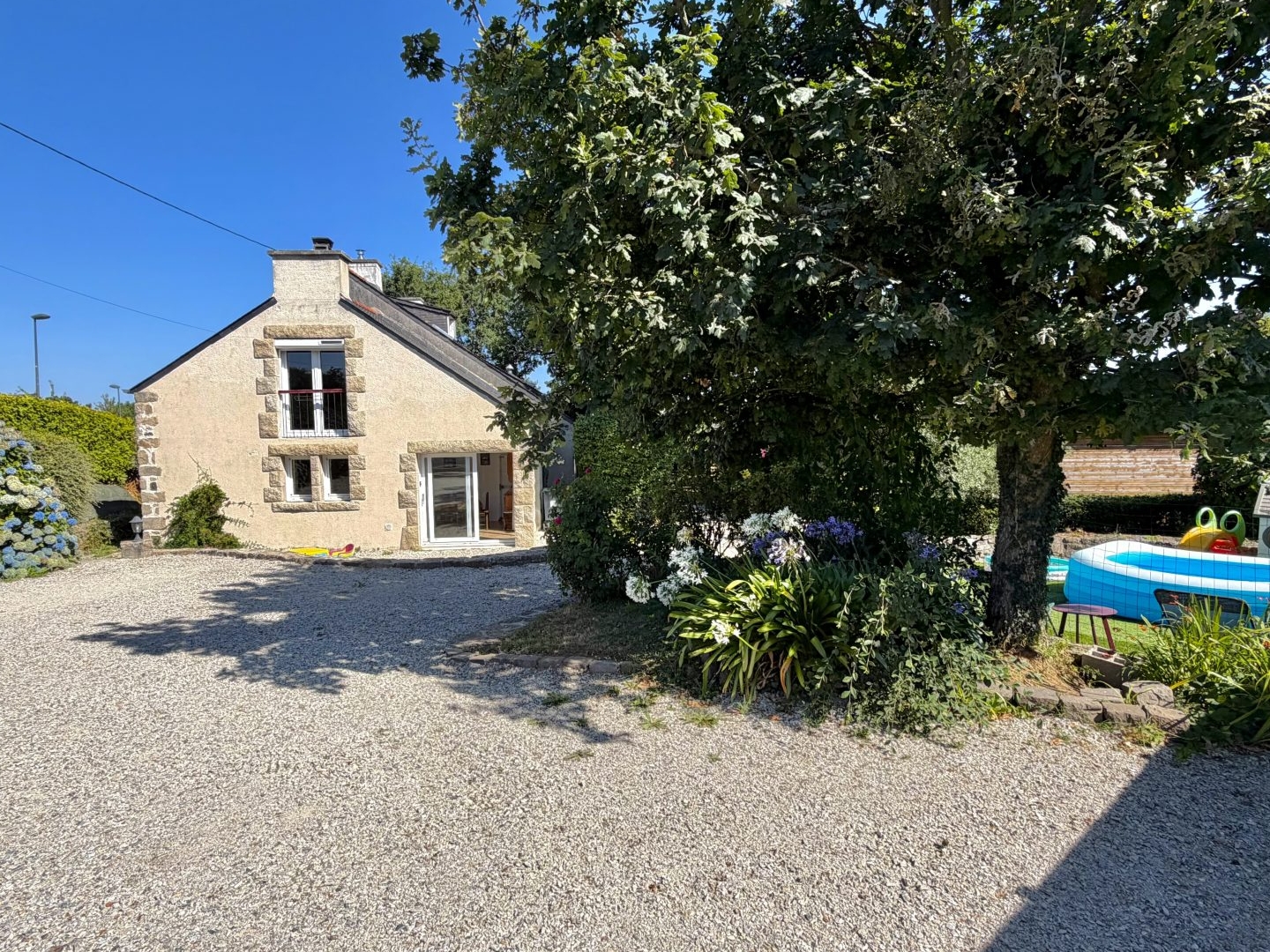 Maison à vendre - 7 pièces - 168m2 - Saint-Thonan (29800)