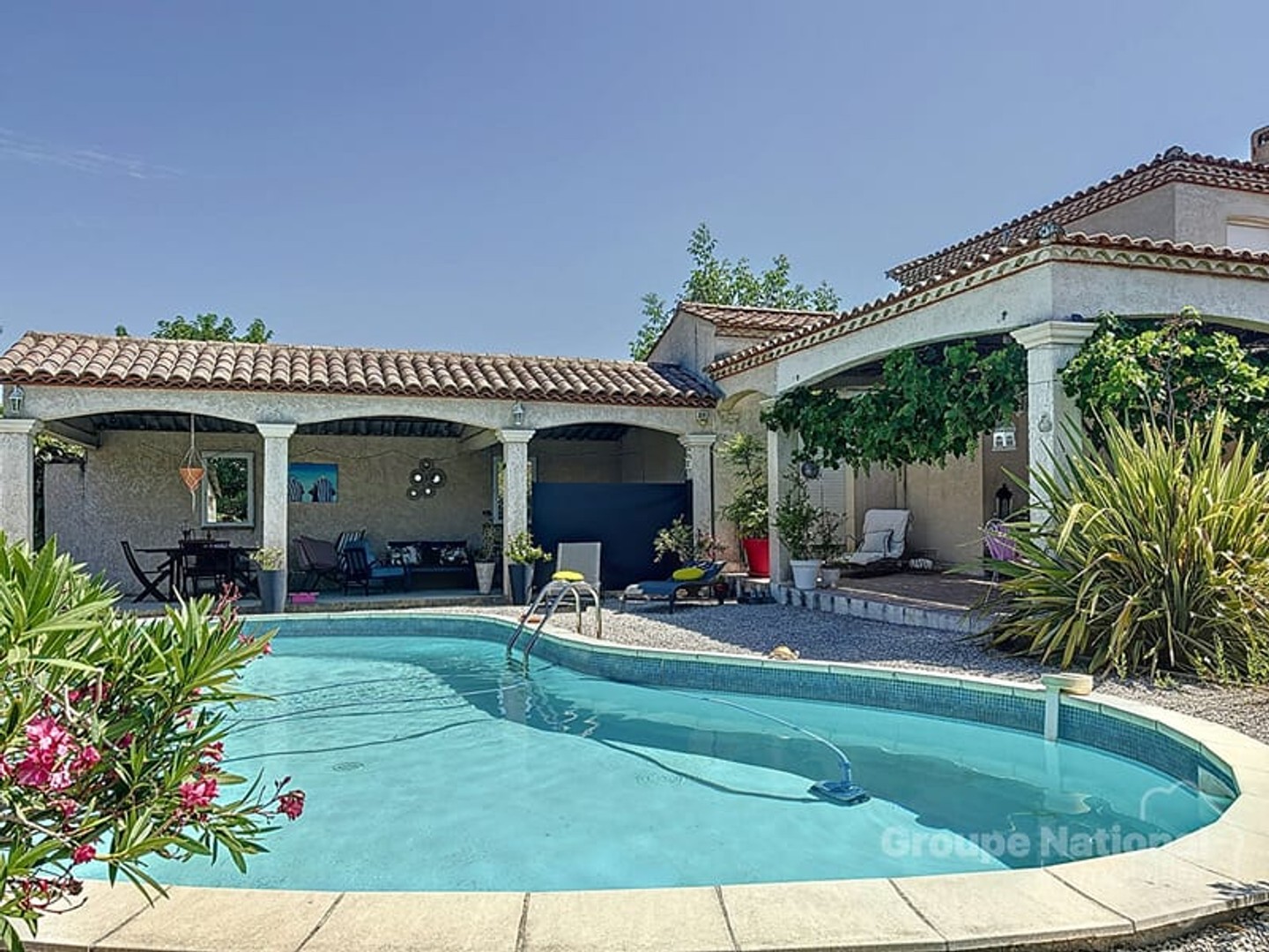 Exclusivité à vendre sur MONTMIRAT 129 m2 et 1641 m2 de parcelle