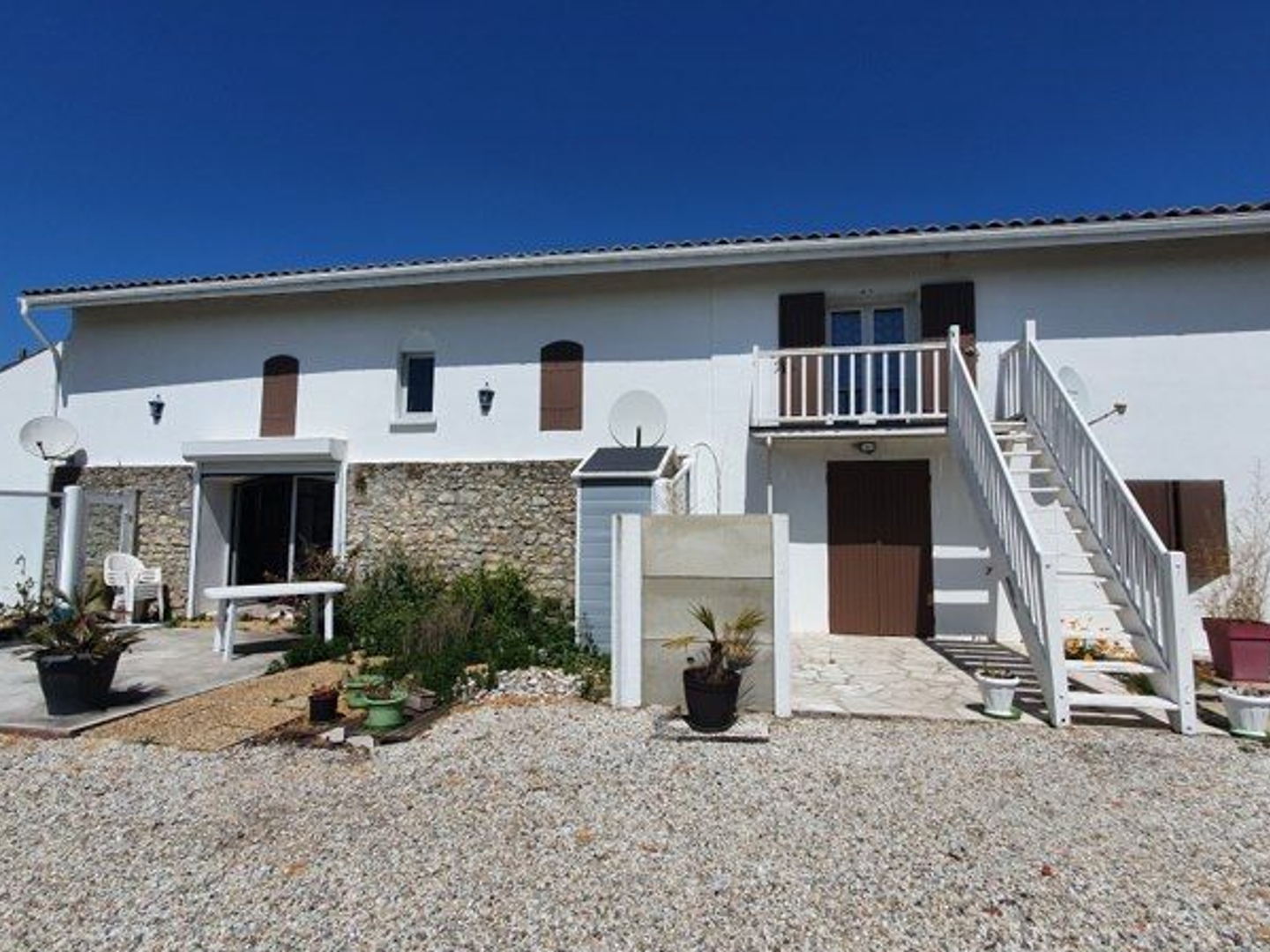 Maison à vendre - 11 pièces - 189m2 - Valeyrac (33340)