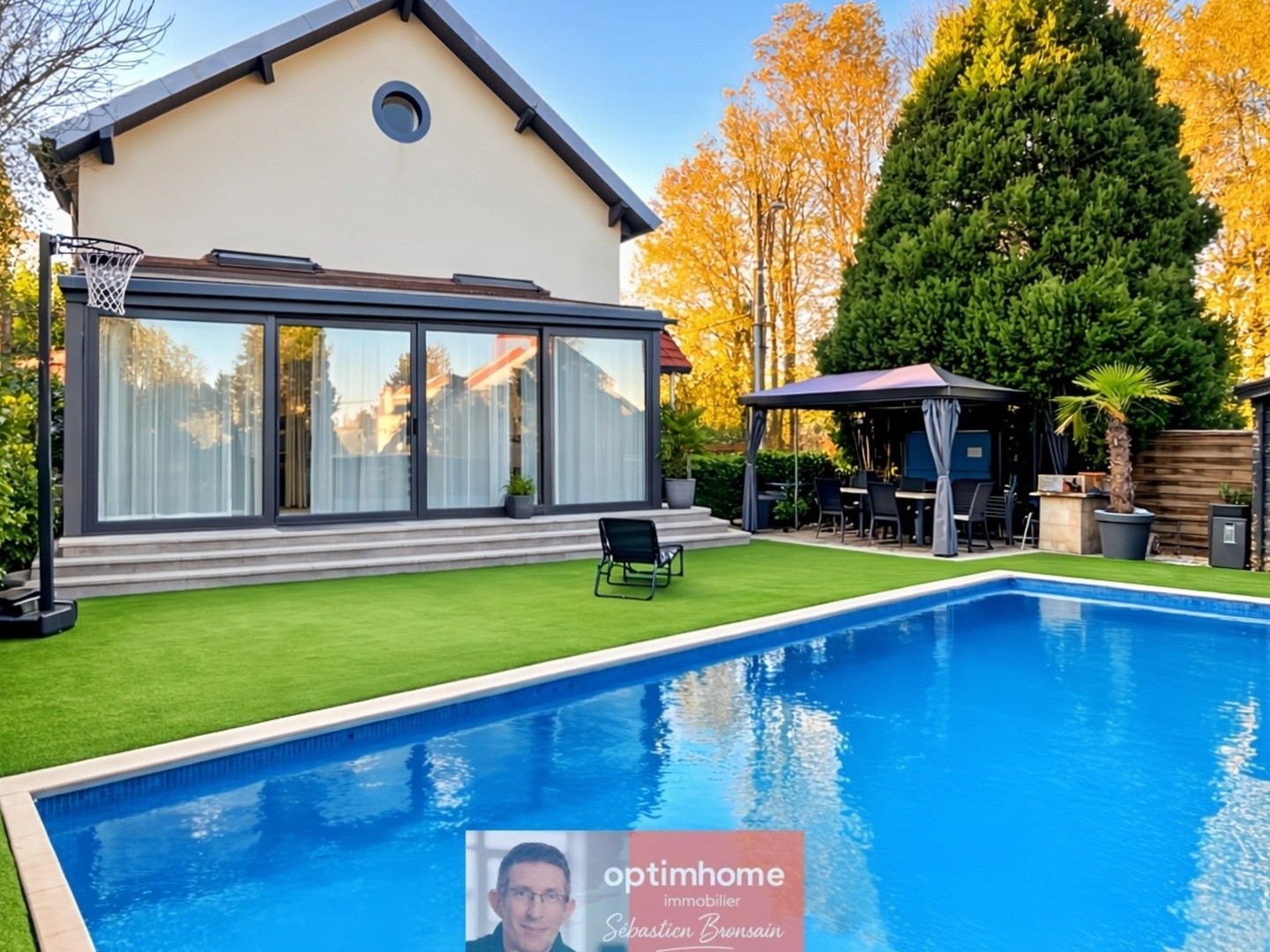 Maison rénovée des années 30 avec piscine chauffée - Dole