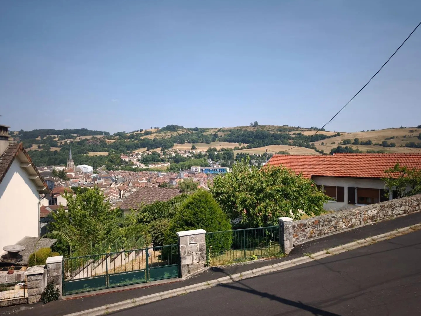 Maison à vendre - 4 pièces - 86m2 - Aurillac (15000)
