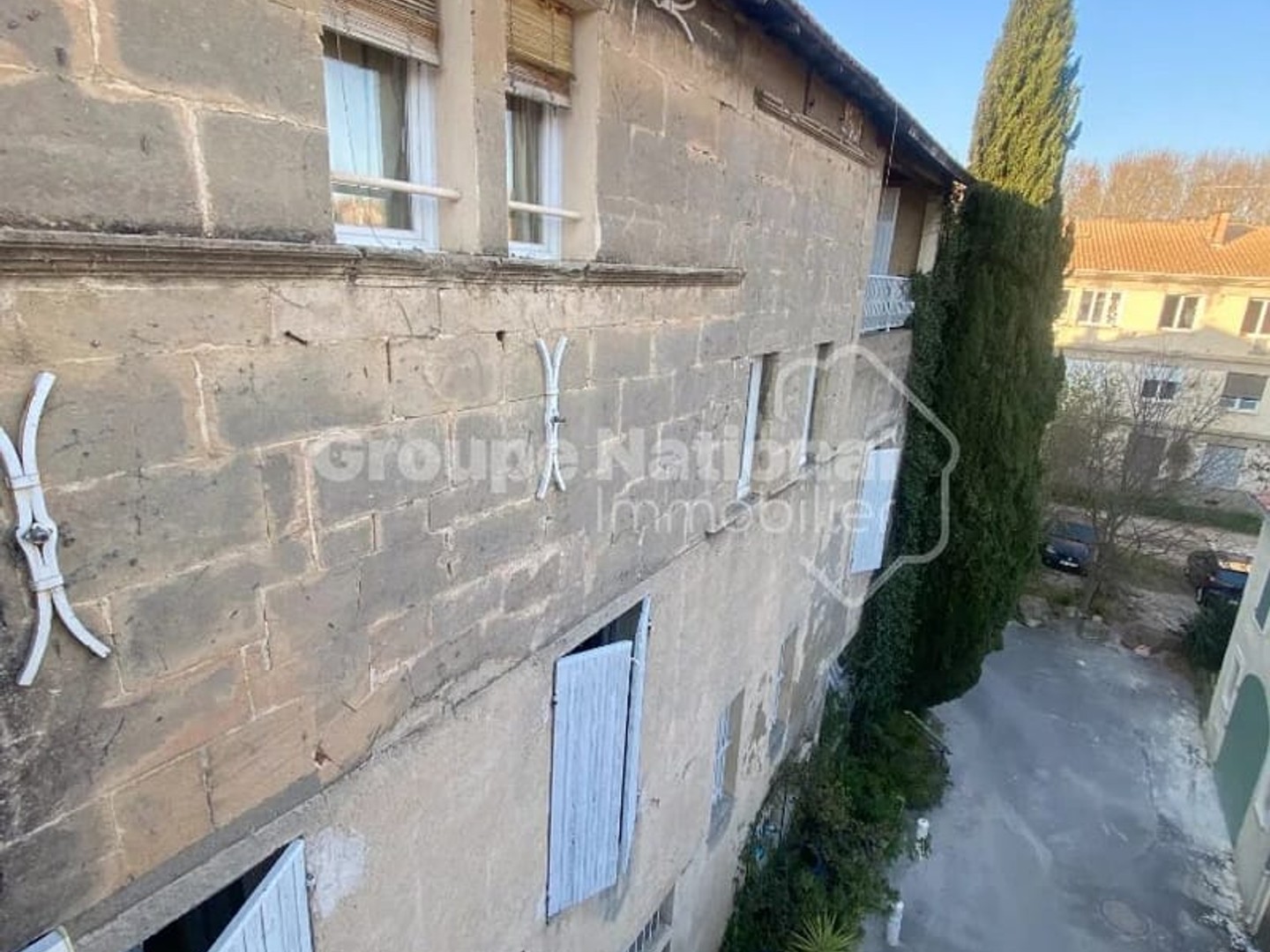 TARASCON. Maison de village à vendre