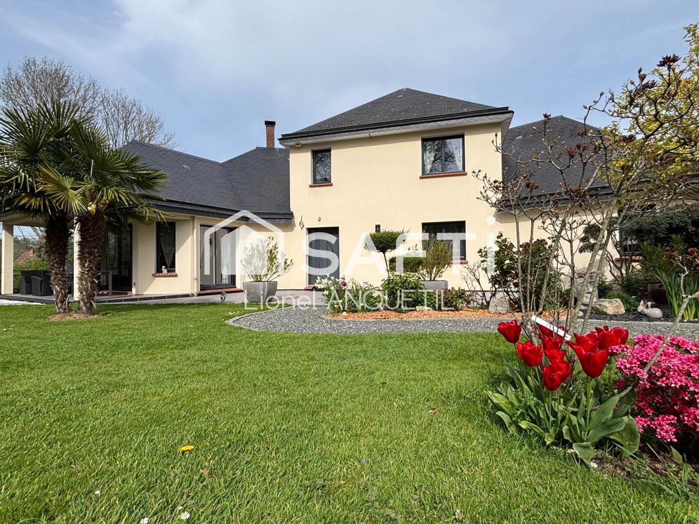 Maison à vendre - 6 pièces - 203m2 - Saint-Valery-En-Caux (76460)