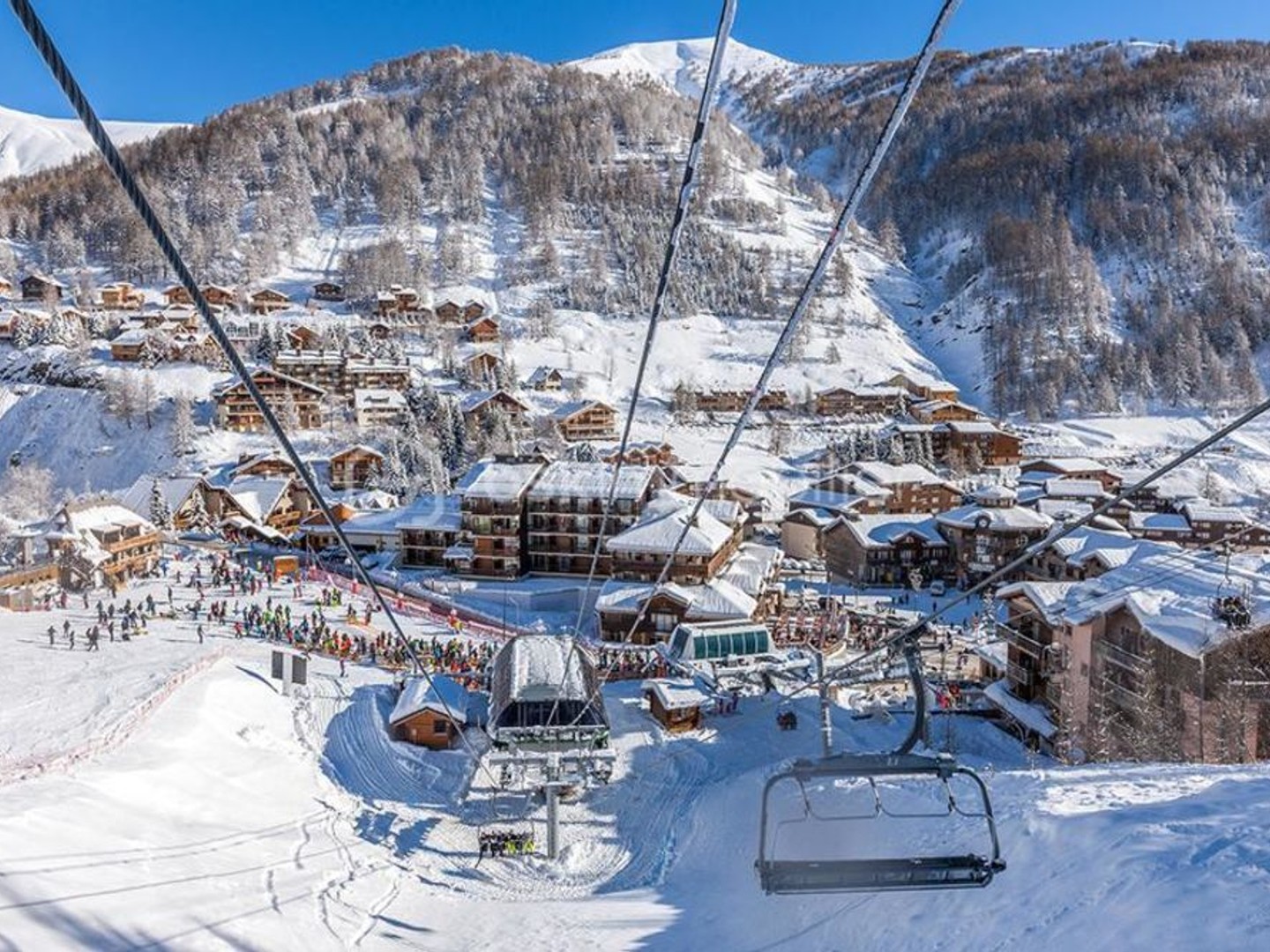 Locaux à vendre - Allos (04260)
