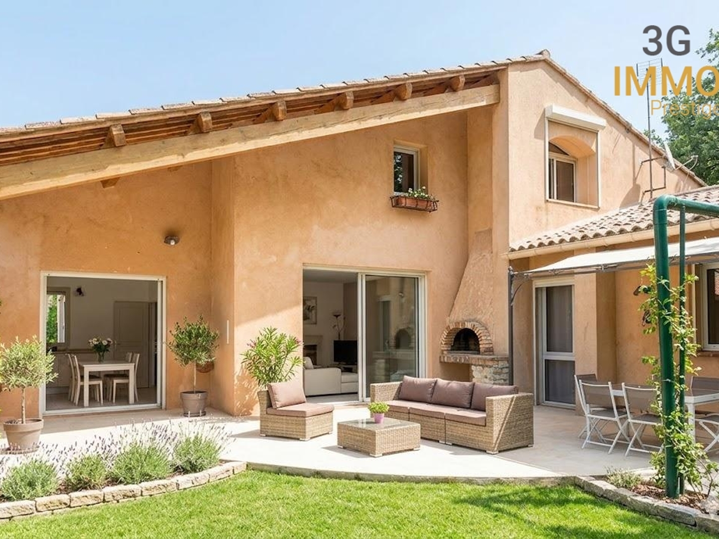 Maison à vendre - 6 pièces - 227m2 - Bollène (84500)