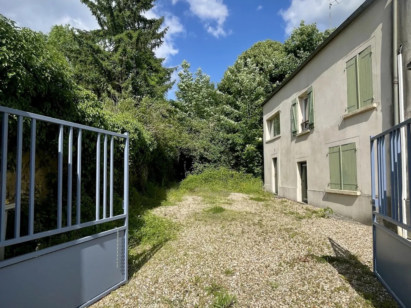 Maison 10 pièces 150 m²