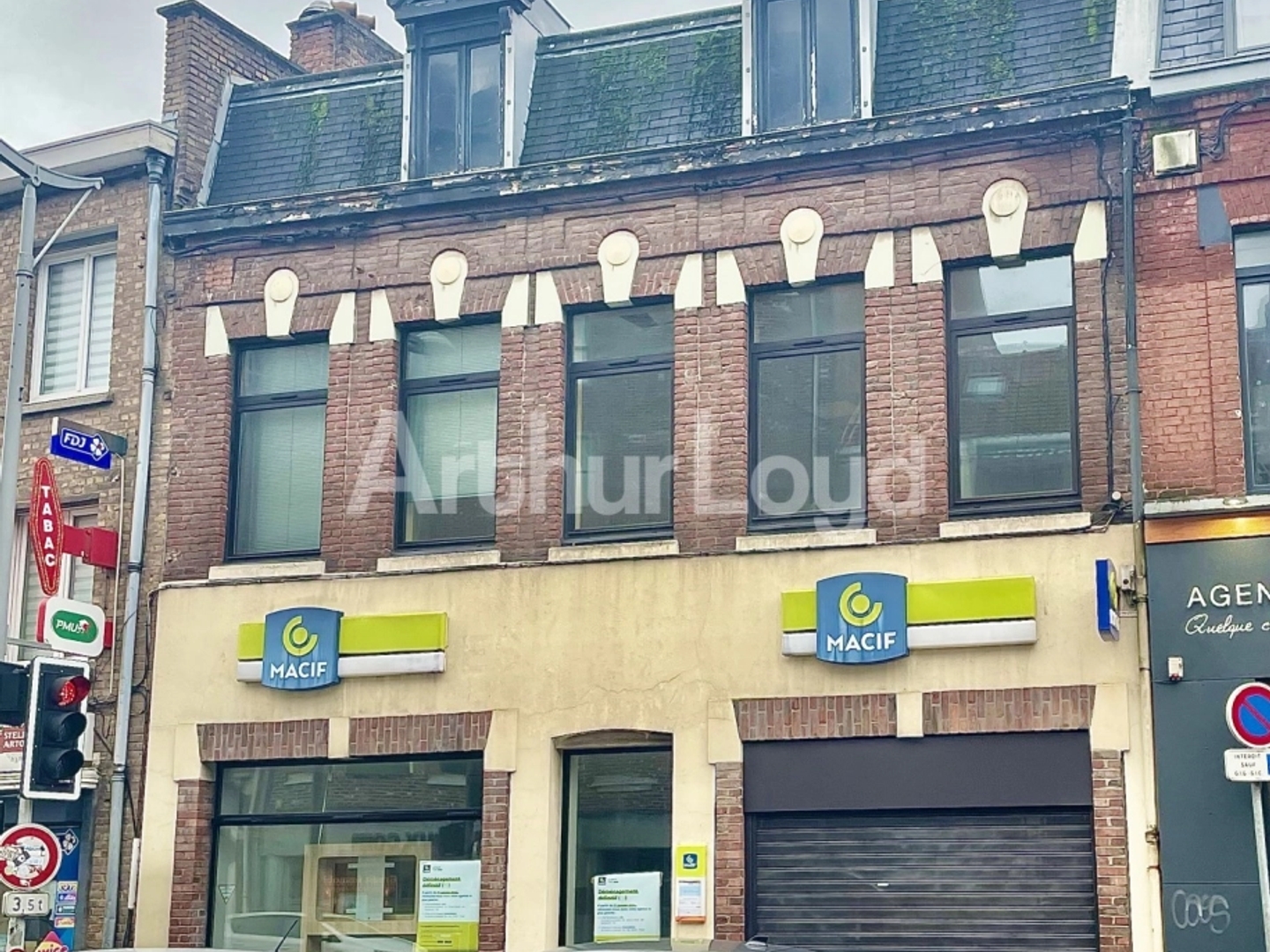 Bureaux à vendre Lomme - 230 m² lumineux avec visibilité exceptionnelle et patio privatif