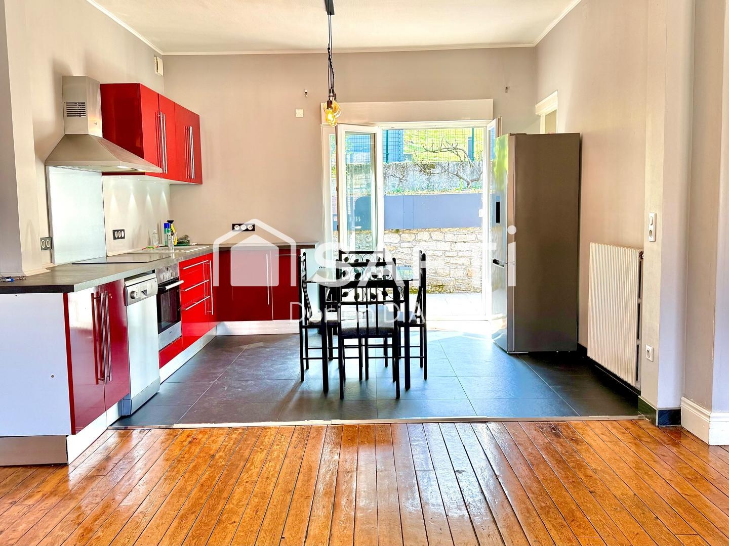 Maison à vendre - 7 pièces - 170m2 - Laon (02000)