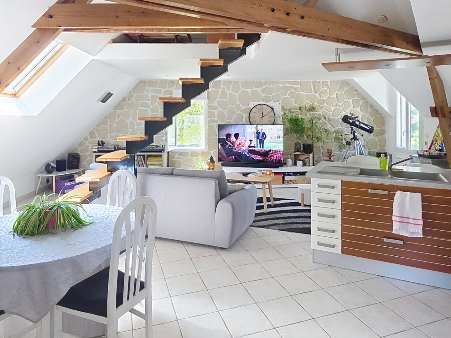 Appartement à vendre - 3 pièces - 74m2 - Montceaux-Lès-Meaux (77470)