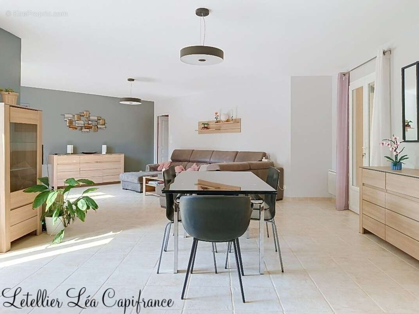 Maison à vendre - 7 pièces - 133m2 - Saint-Gelais (79410)