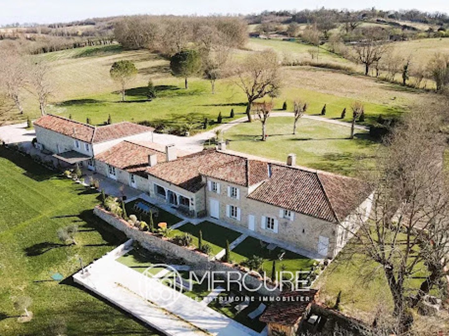 Propriété 13 pièces 550 m²
