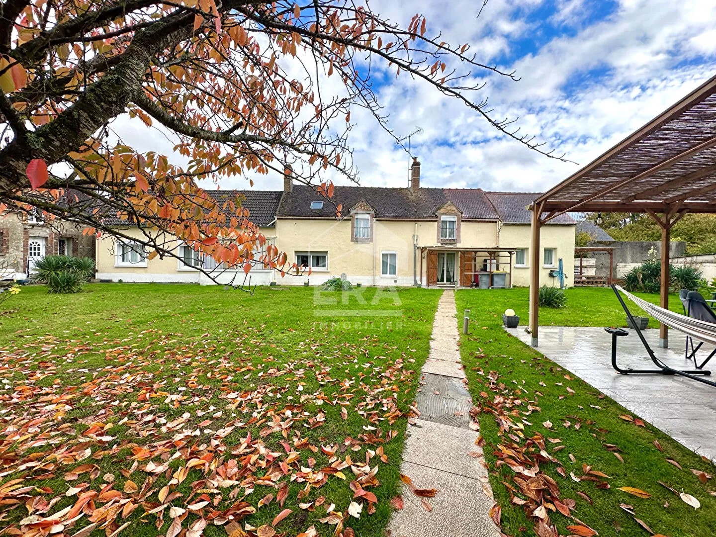 Maison 11 pièces 267 m²