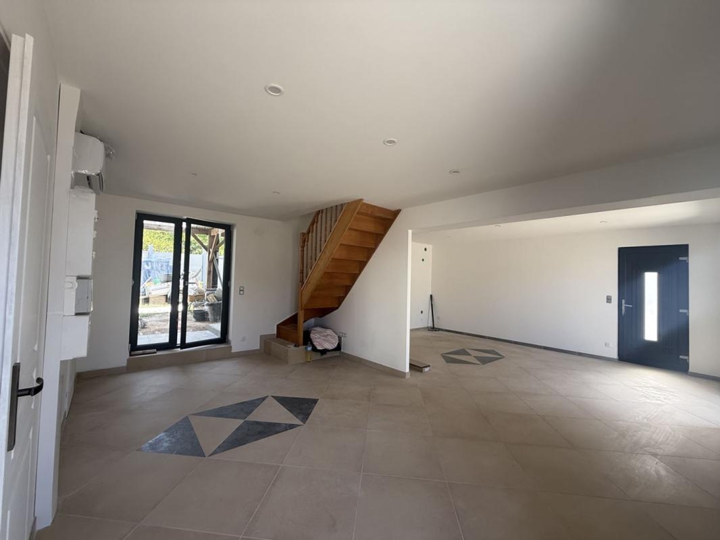 Appartement à vendre - 4 pièces - 113m2 - Autruy-Sur-Juine (45480)