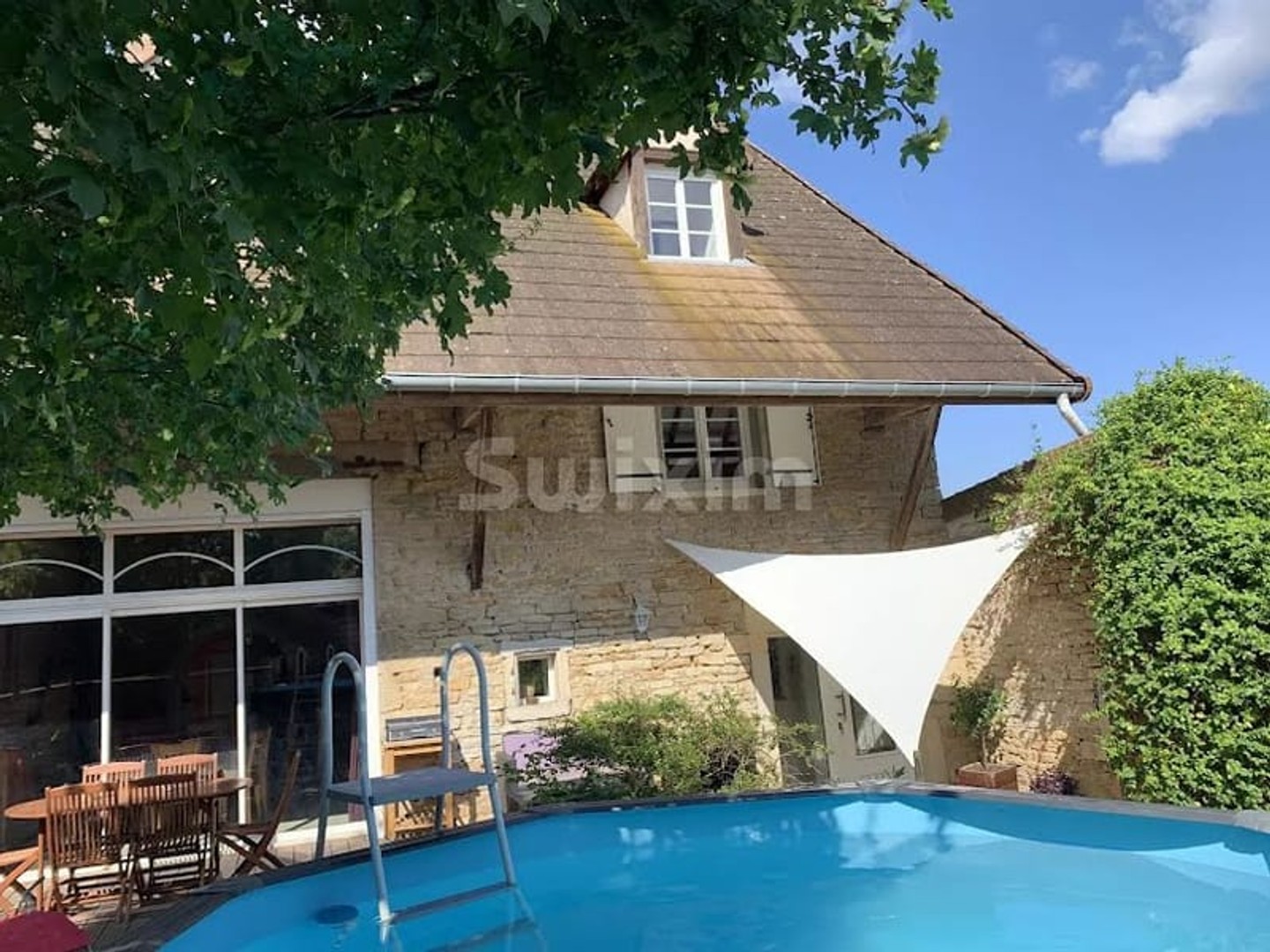 Propriété 6 pièces 165 m²