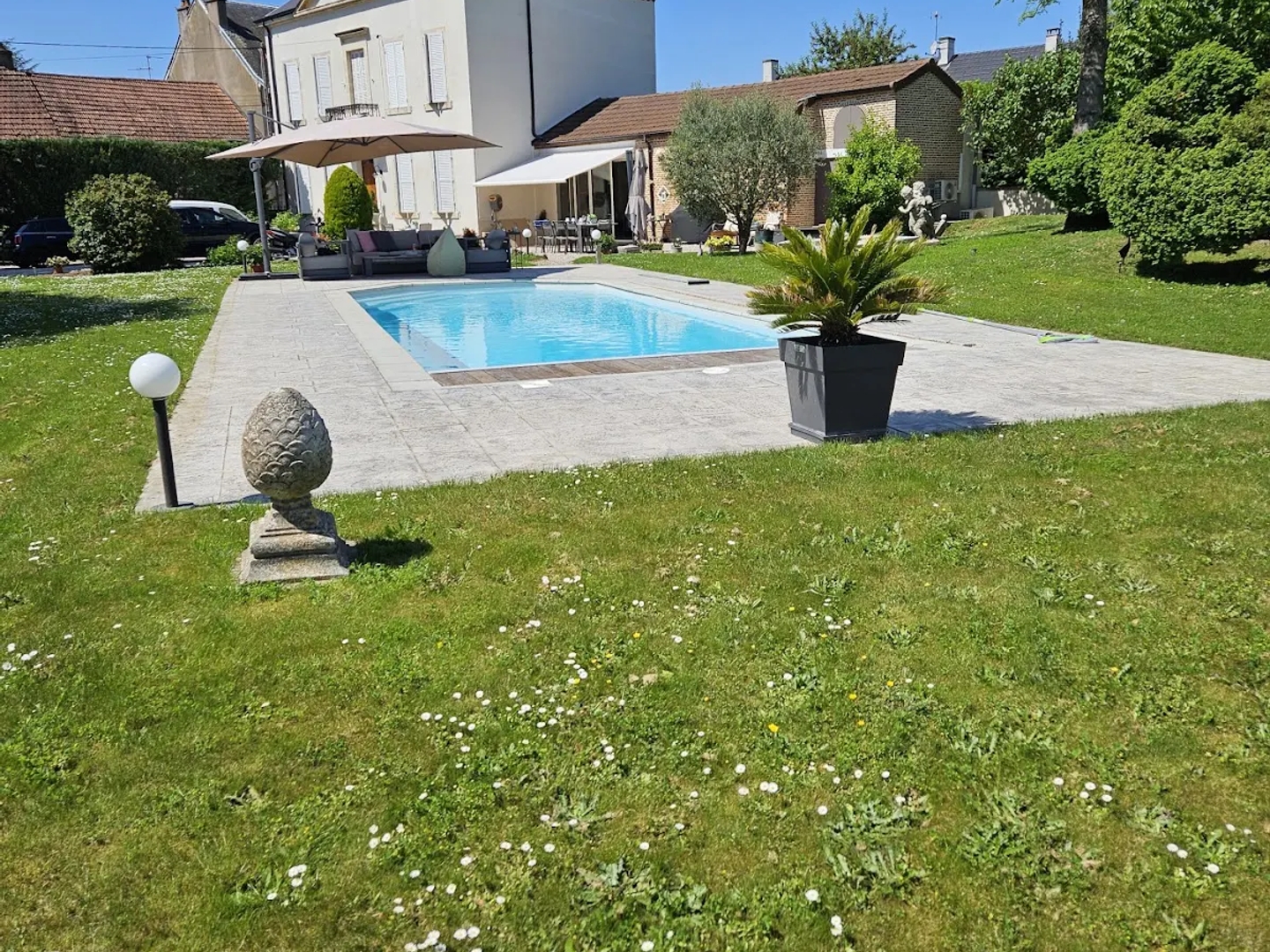 Maison 8 pièces 245 m²