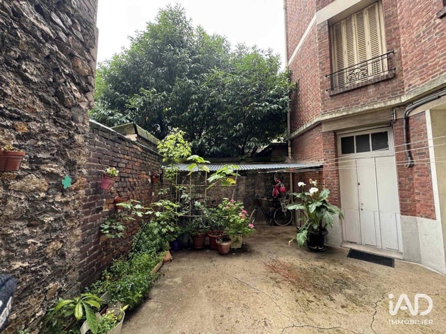 Immeuble commercial 9 m²