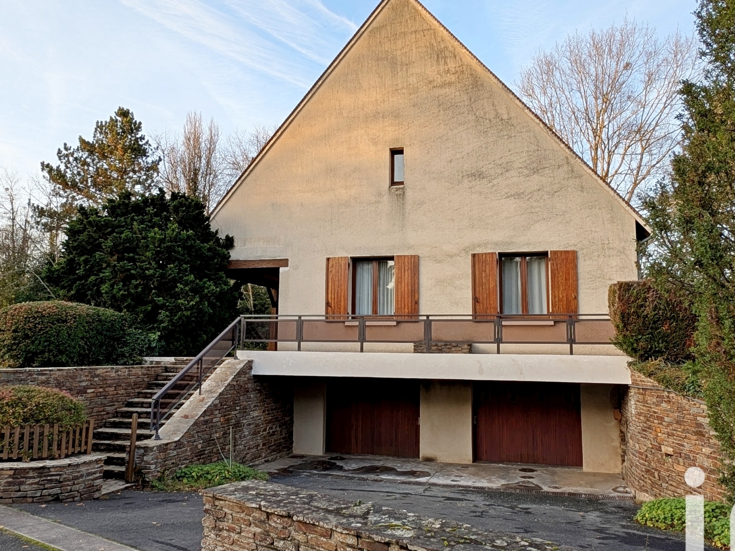 Maison 9 pièces 213 m²