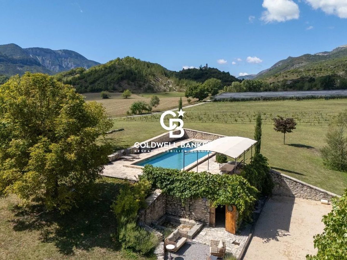 Maison à vendre - 6 pièces - 205m2 - Sisteron (04200)