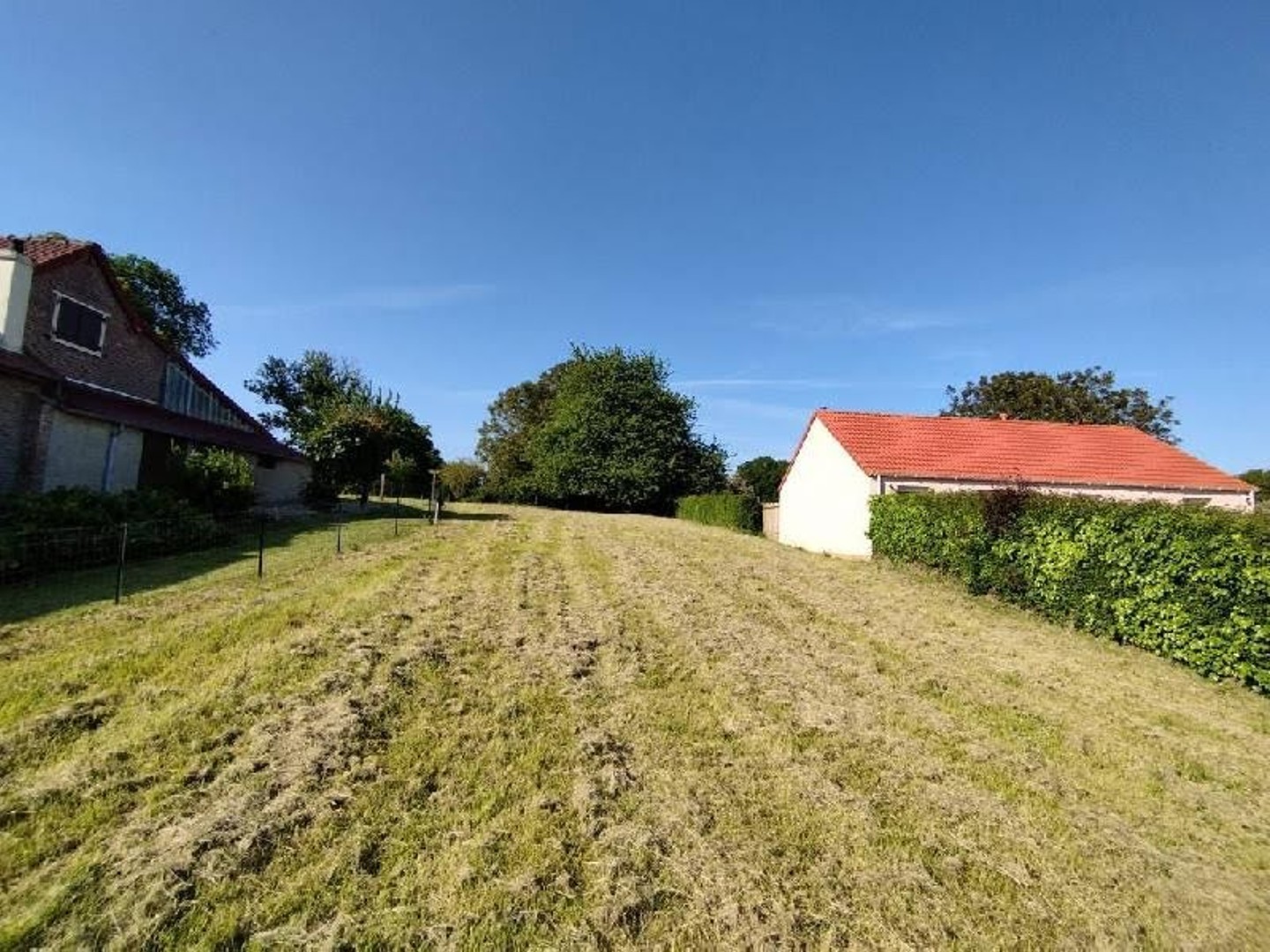 Terrain 1185 m²