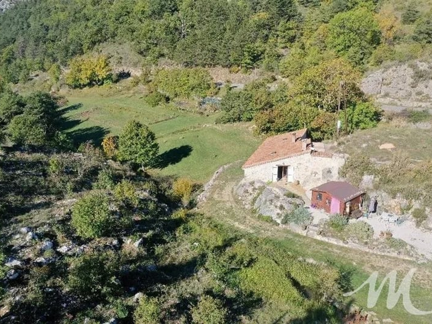 BERGERIE DE CHARME RÉNOVÉE SUR 13 HECTARES AU CŒUR DU VERDON!