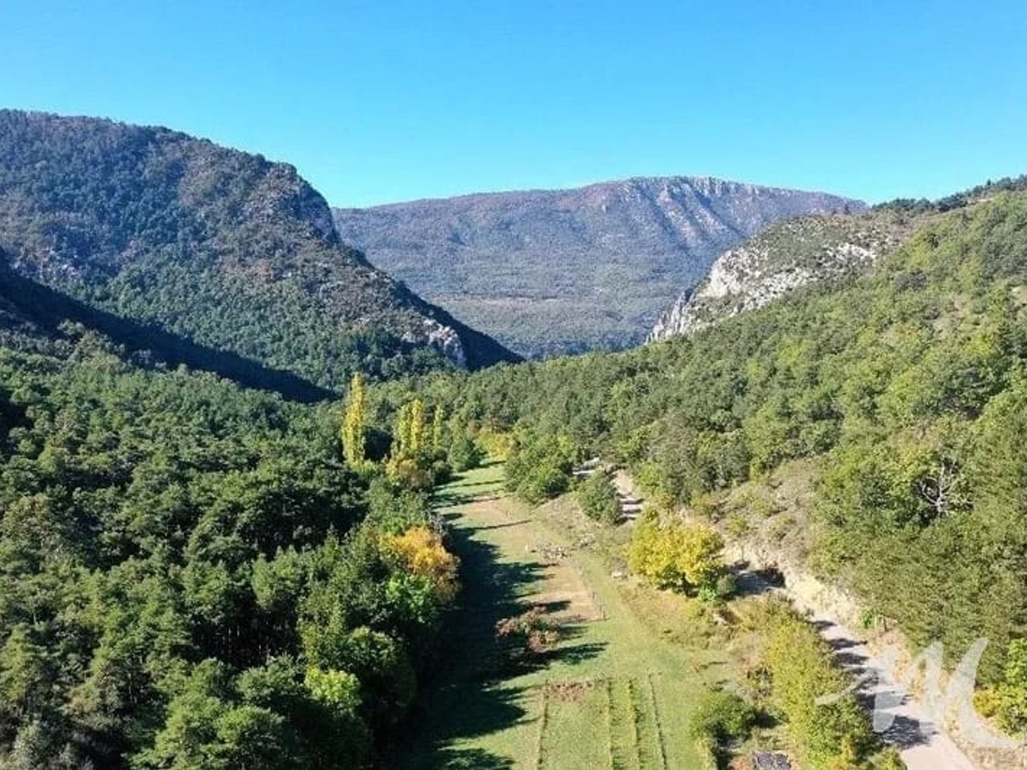 Maison à vendre - 5 pièces - 144m2 - La Palud-Sur-Verdon (04120)