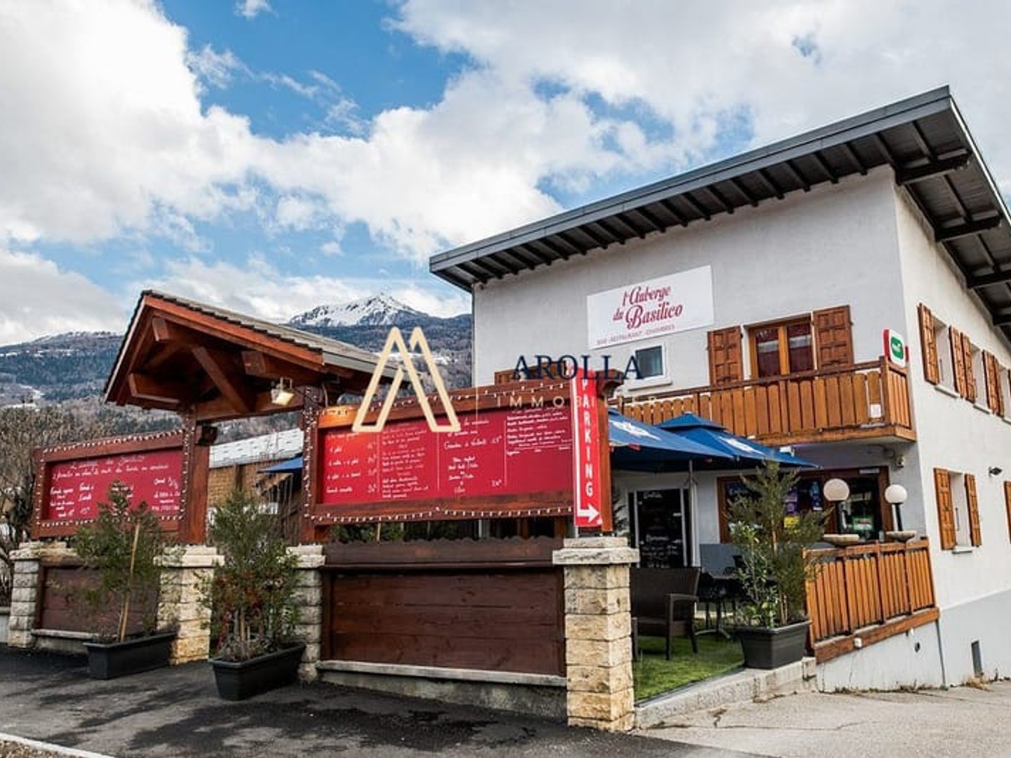 Local commercial 270 m²