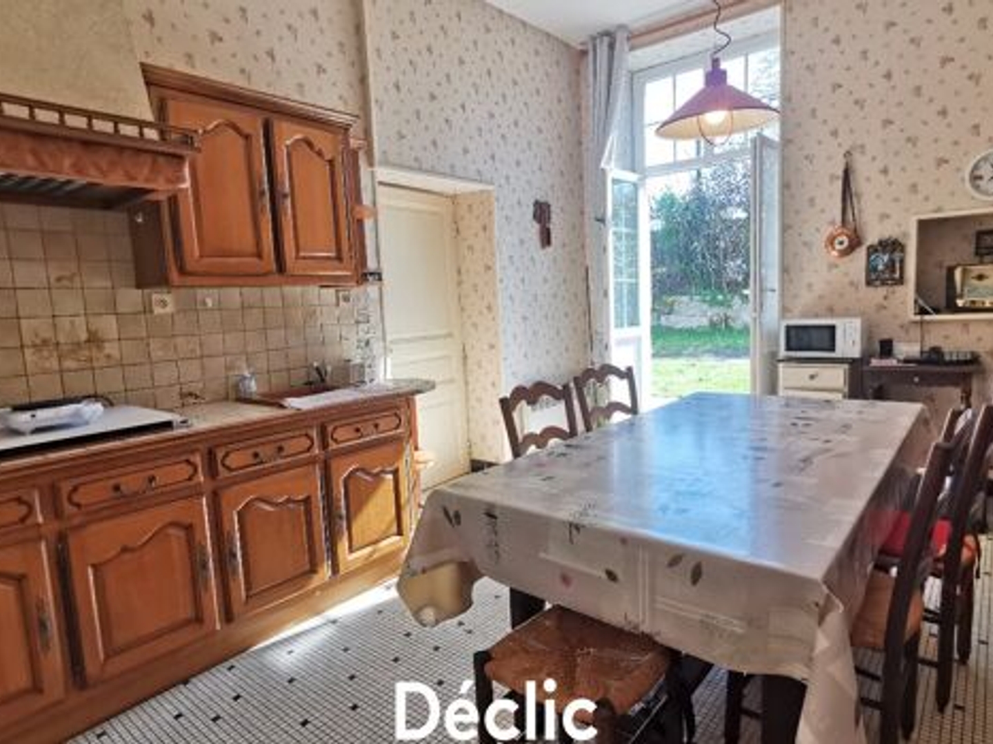 Maison à vendre - 9 pièces - 230m2 - Saint-Martin-De-S... (79400)