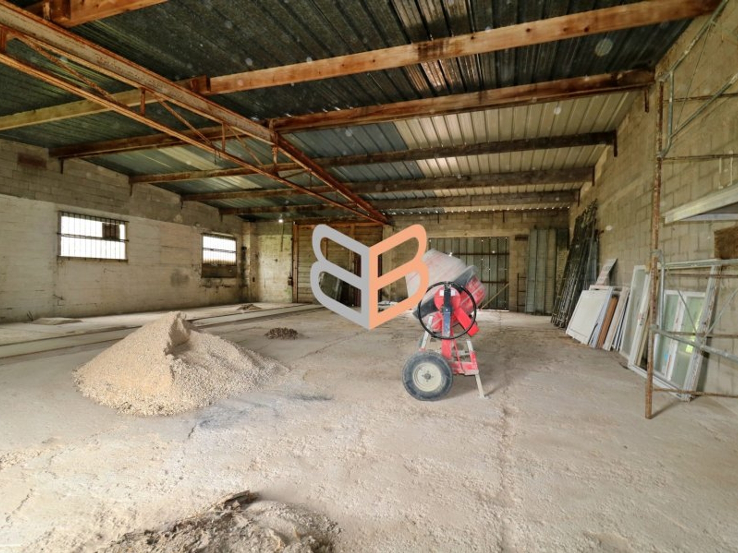 Magasin à vendre - 1947m2 - Montfaucon-D'argonne (55270)