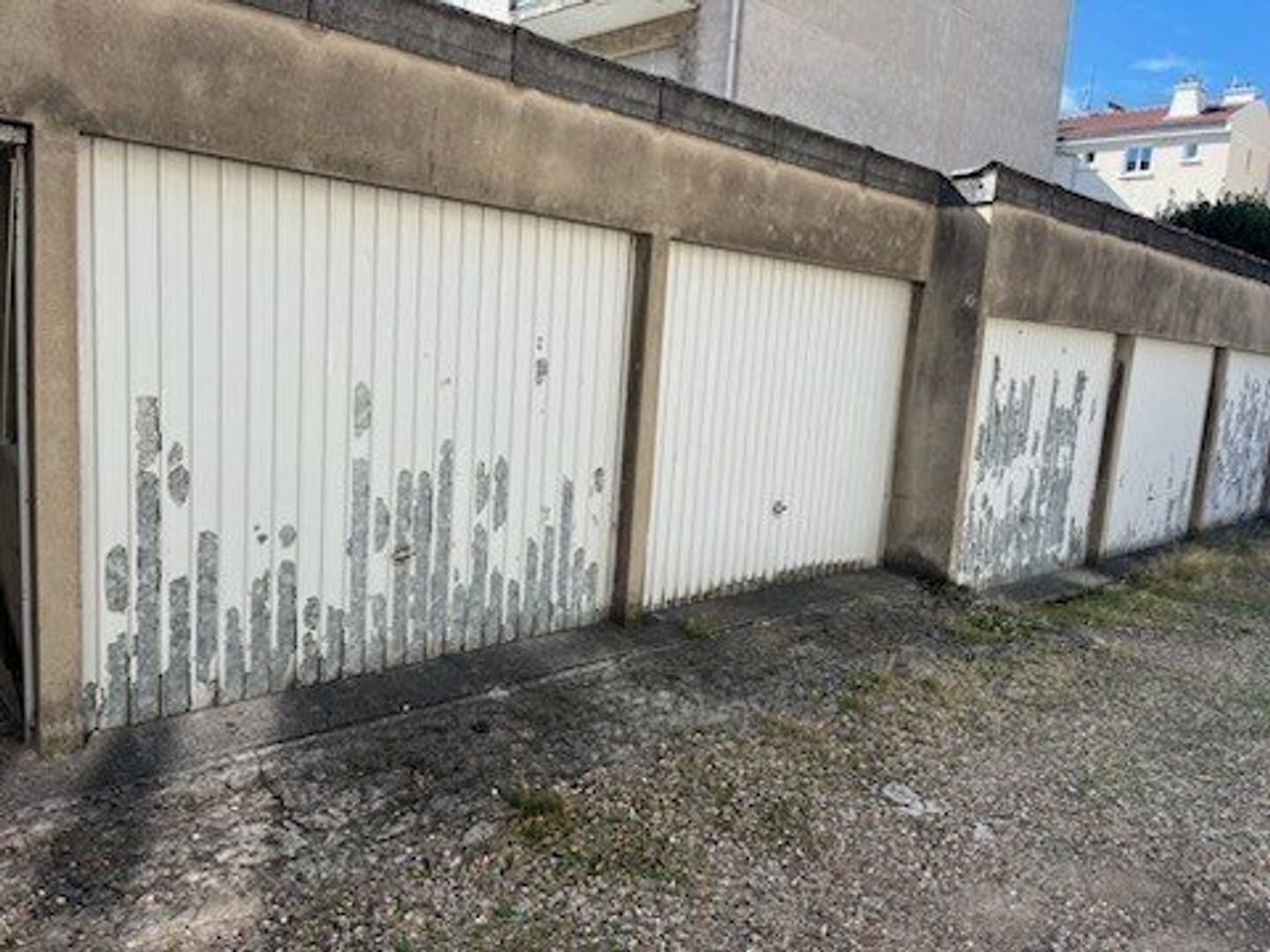 Garage extérieur