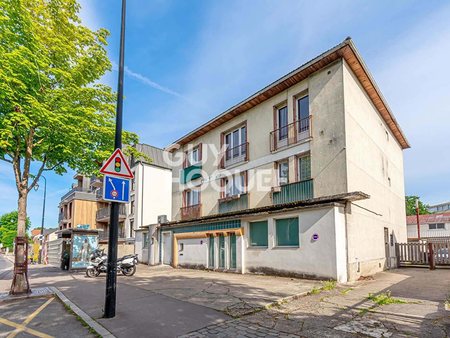 Immeuble industriel 3 pièces 393 m²