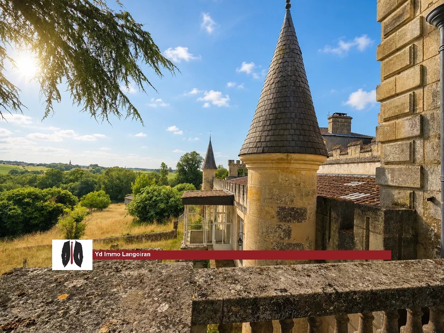 Maison à vendre - 650m2 - Cambes (33880)