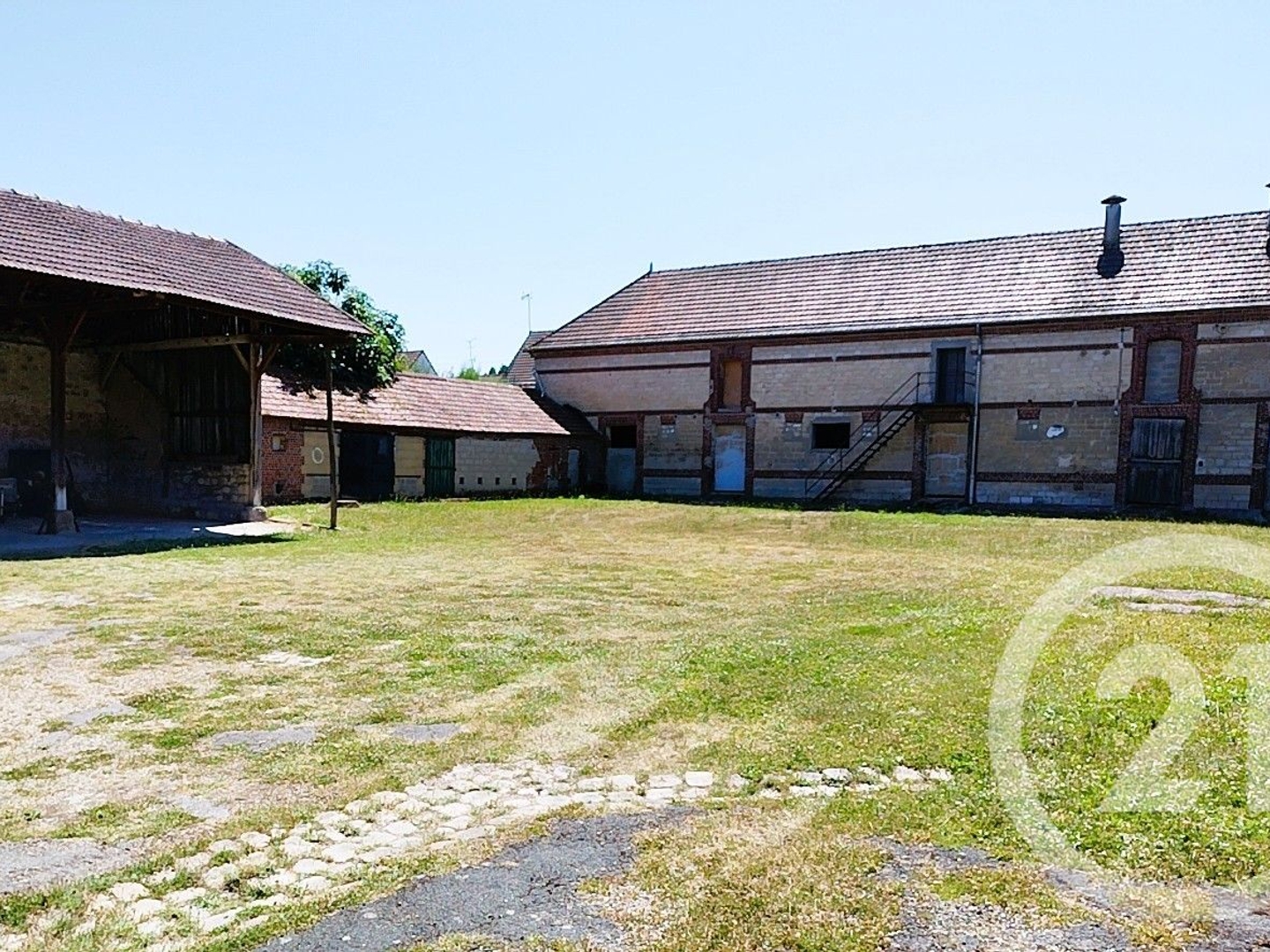 Immeuble à vendre - 1556m2 - Chambly (60230)