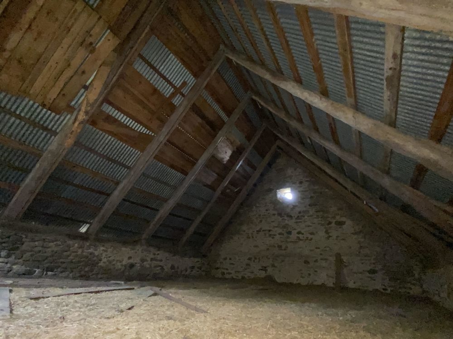 Parking / garage / box à vendre - 430m2 - Anzat-Le-Luguet (63420)