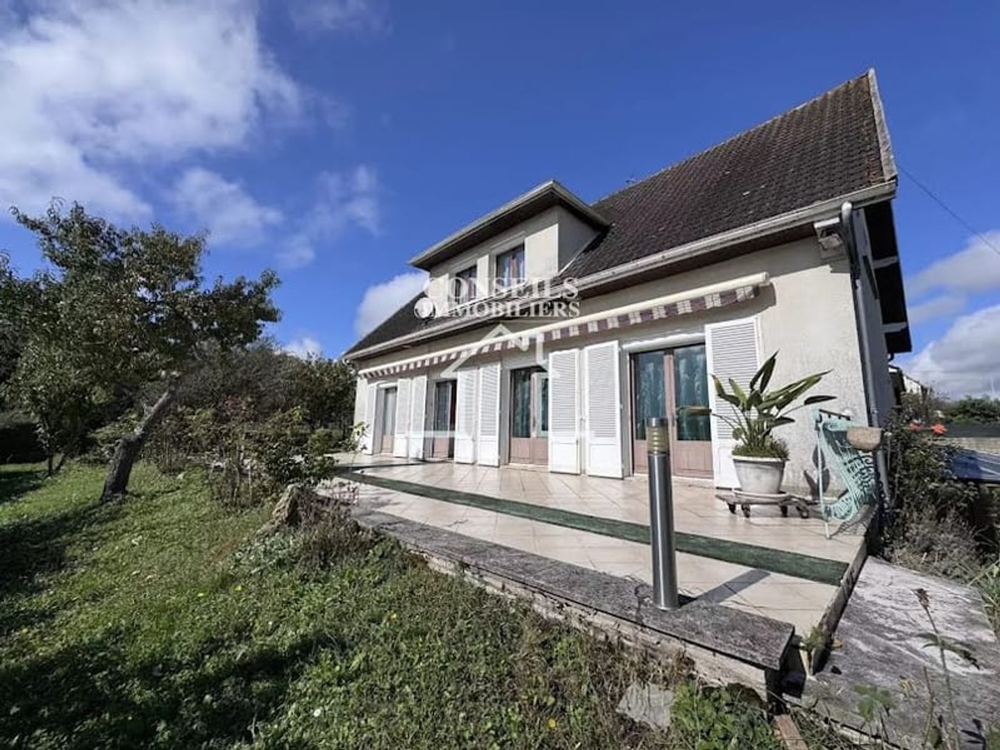 Maison 8 pièces 151 m²