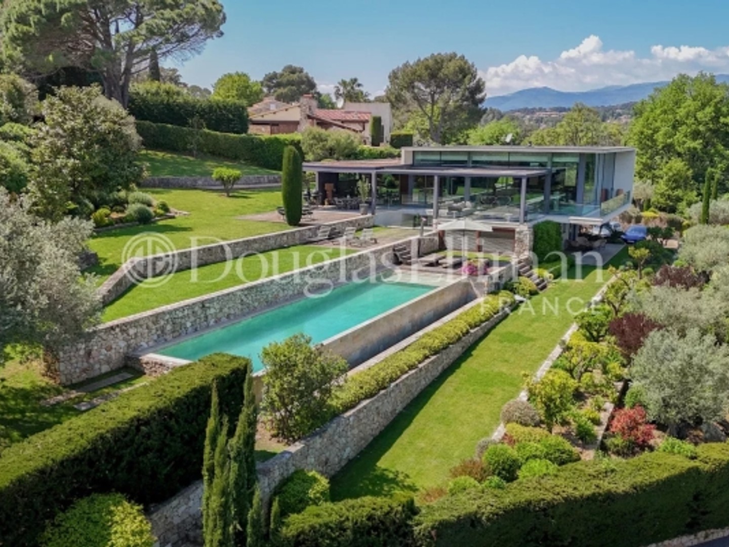 BIOT - Villa contemporaine avec vue panoramique