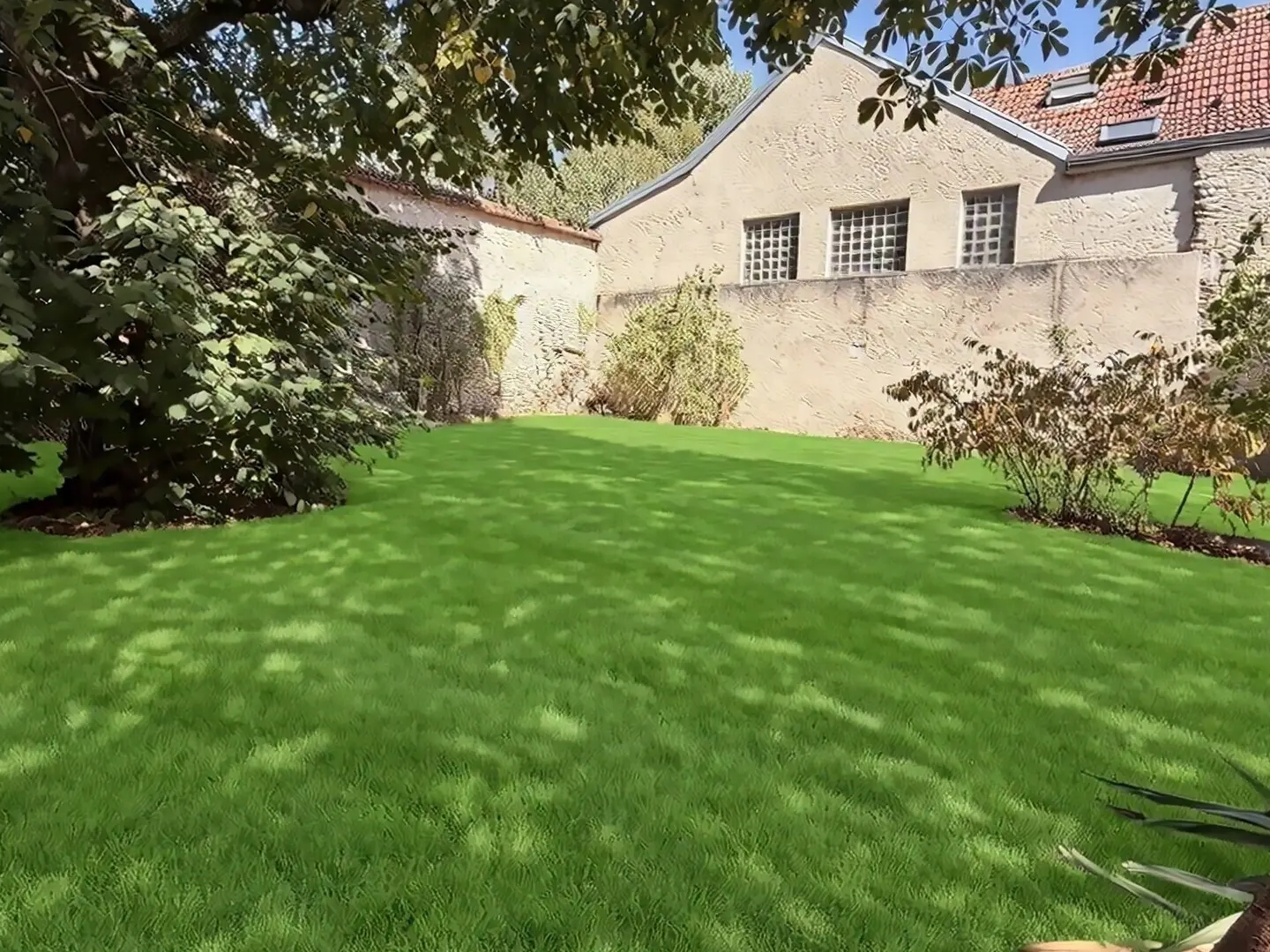 Parking / garage / box à vendre - 280m2 - Rambouillet (78120)