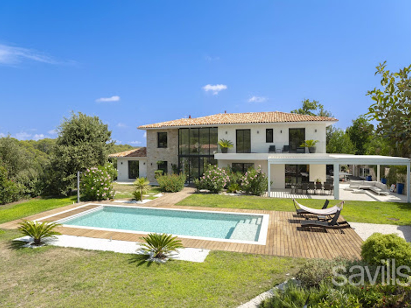 Maison à vendre - 7 pièces - 237m2 - Roquefort-Les-Pins (06330)