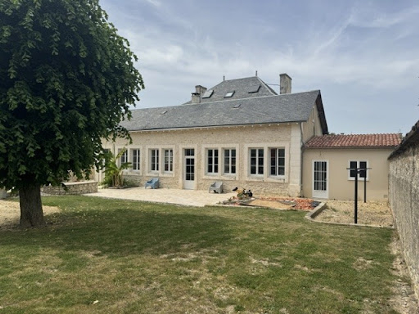 Maison à vendre - 7 pièces - 210m2 - Champigny En Roch... (86170)