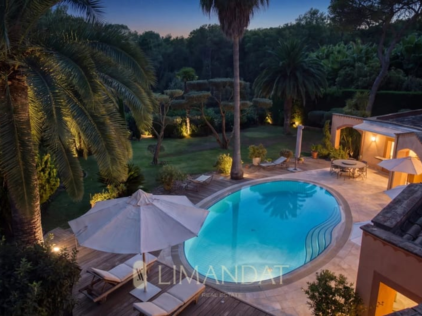 Maison à vendre - 6 pièces - 397m2 - Mougins (06250)