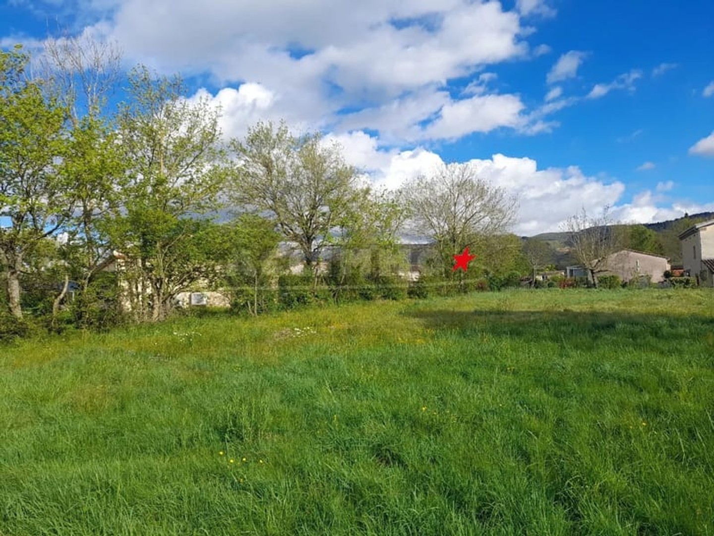 SOREZE SECTEUR - TERRAIN CONSTRUCTIBLE