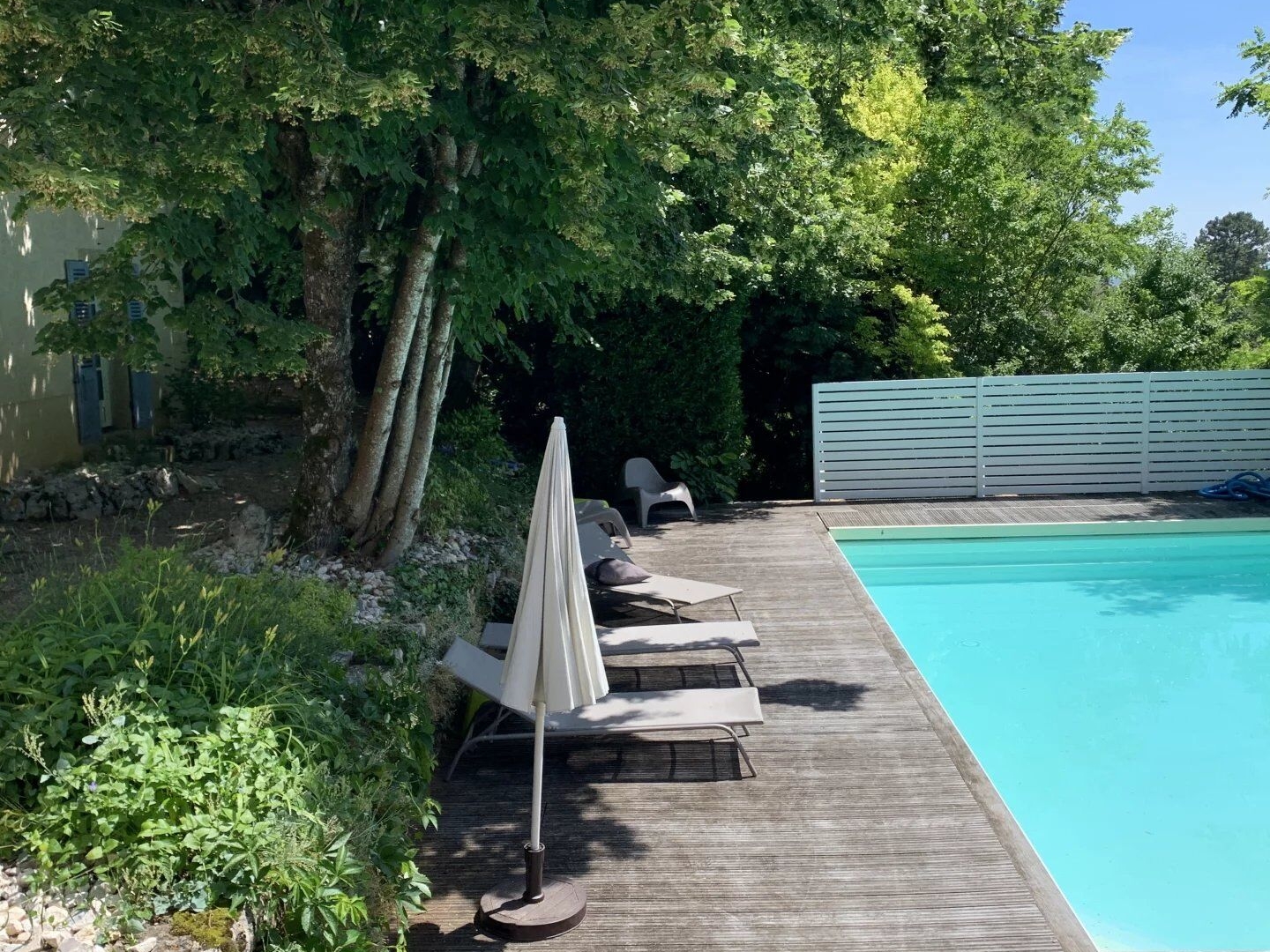 Immeuble à vendre - 13 pièces - 360m2 - Fixin (21220)