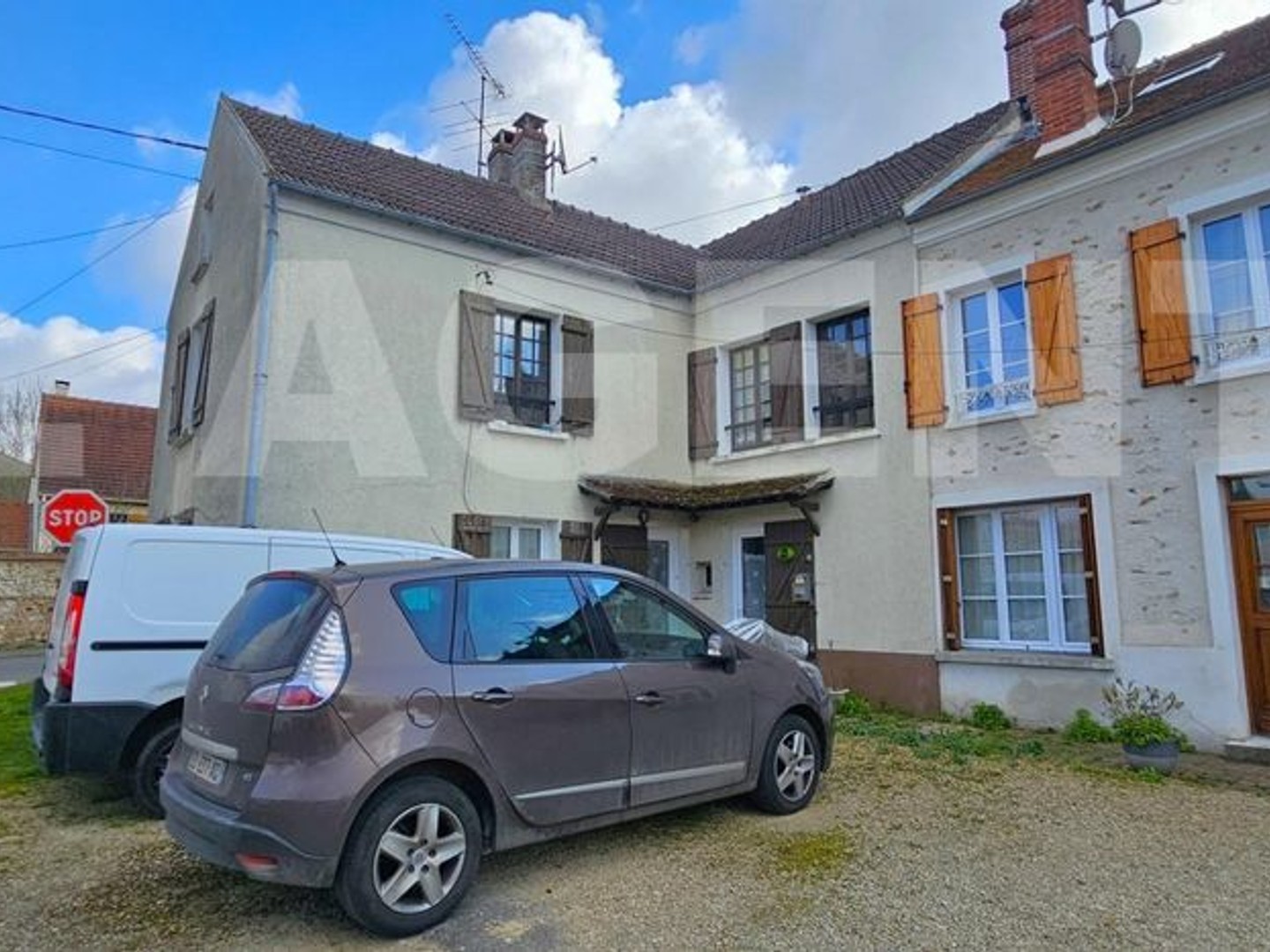 Maison 90 m² + POTENTIEL (190 m²) / 3 chambres/ JARDIN + Atelier / 15 min Ferté-sous-Jouarre (BUS Gare ligne P) - Secteur Rebais